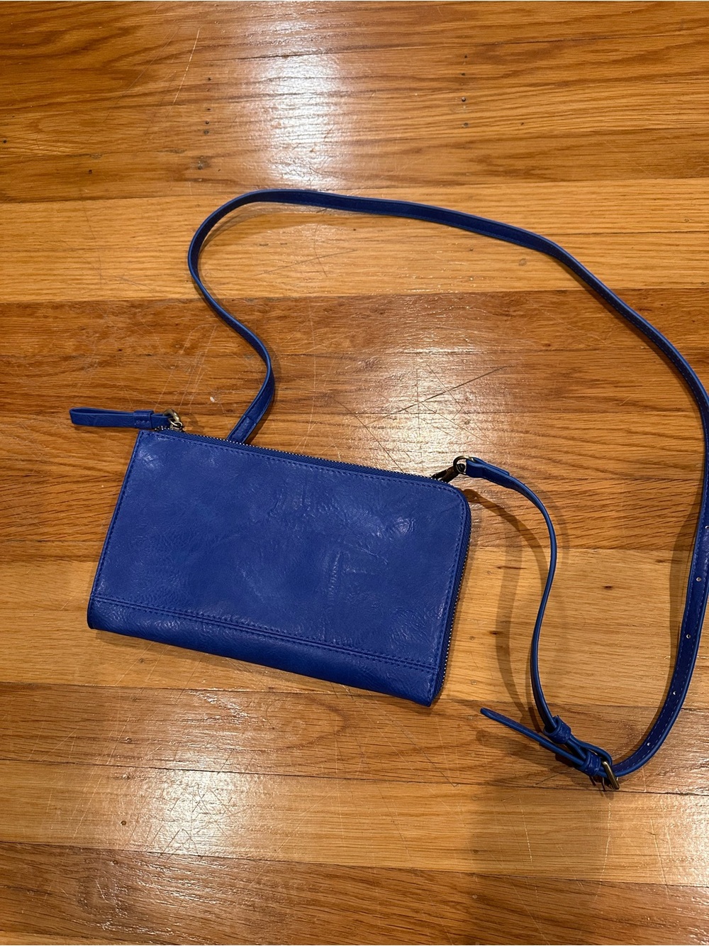 Sleek Cobalt Blue Leather Crossbody Bag